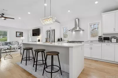 4 Chestnut Lane, East Quogue, NY 11942 - Photo 21