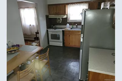 65 Marie Street, Lindenhurst, NY 11757 - Photo 5