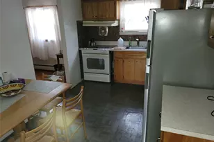 65 Marie St, Lindenhurst, NY 11757 - Photo 5