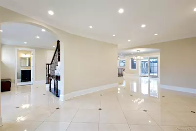 54-16 252nd Street, Little Neck, NY 11362 - Photo 7