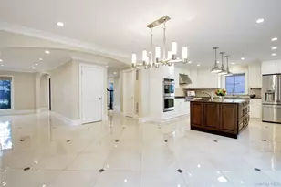 54-16 252nd St, Little Neck, NY 11362 - Photo 9