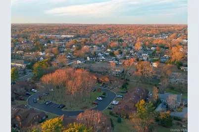 17 Sutton Place, Islip, NY 11751 - Photo 31