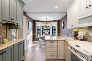 17 Sutton Pl, Islip, NY 11751 - Photo 7