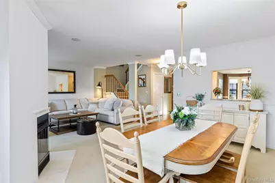 17 Sutton Place, Islip, NY 11751 - Photo 15