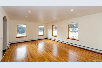 9 Caroline Drive, Patterson, NY 12563 - Photo 7