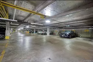 171 Great Neck Rd, Great Neck, NY 11021 - Photo 23