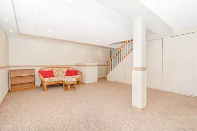 242 N Pine Street, Massapequa, NY 11758 - Photo 17