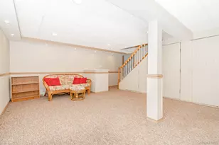 242 N Pine St, Massapequa, NY 11758 - Photo 17