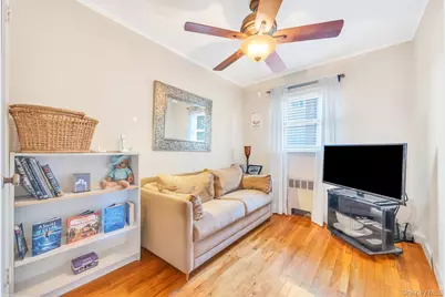 10 Layton Avenue, Hicksville, NY 11801 - Photo 13