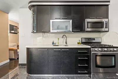 68-20 Selfridge Street #2M, Rego Park, NY 11375 - Photo 5