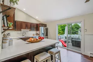 182 Crystal Brook Hollow Rd, Port Jefferson Station, NY 11776 - Photo 7