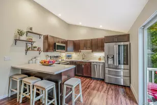 182 Crystal Brook Hollow Rd, Port Jefferson Station, NY 11776 - Photo 9