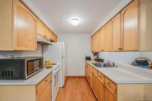 182 Crystal Brook Hollow Rd, Port Jefferson Station, NY 11776 - Photo 23