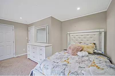 31 Southaven Avenue, Mastic, NY 11950 - Photo 23