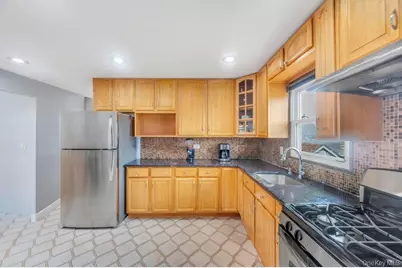 1316 Standard Avenue, Elmont, NY 11003 - Photo 17