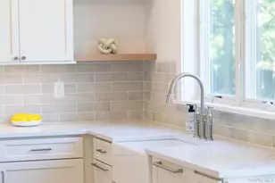 550 Madison Ave, Greenport, NY 11944 - Photo 11