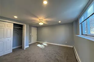 27 Meadow St, Newburgh, NY 12550 - Photo 9