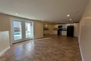 27 Meadow St, Newburgh, NY 12550 - Photo 3