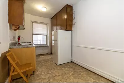 868 E 7th Street #3C, Brooklyn, NY 11230 - Photo 9