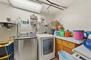 37 Okane St, Central Islip, NY 11722 - Photo 19