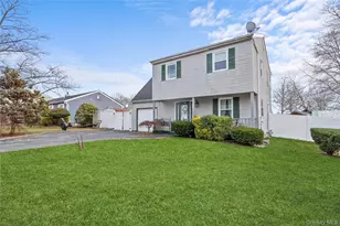 37 Okane St, Central Islip, NY 11722 - Photo 3