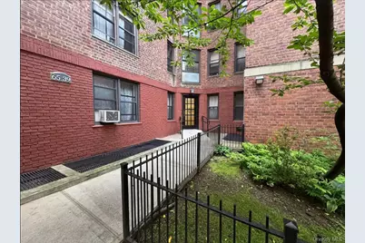 65-39 108 Street #E6, Forest Hills, NY 11375 - Photo 3
