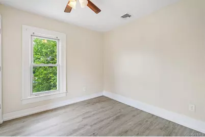 5 Mills Avenue, Middletown, NY 10940 - Photo 15