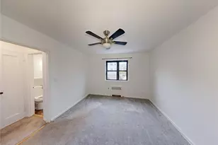 61 White Oak St, New Rochelle, NY 10801 - Photo 5