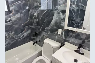 1052 Bay Shore Avenue, Bay Shore, NY 11706 - Photo 35