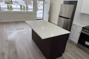 1052 Bay Shore Ave, Bay Shore, NY 11706 - Photo 15