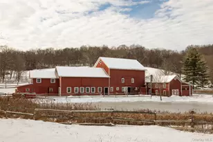 745 Hollow Rd, Staatsburg, NY 12580 - Photo 3