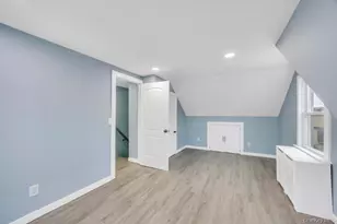 847 N Clinton Ave, Lindenhurst, NY 11757 - Photo 13