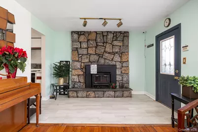 5 Gardner Avenue, Hicksville, NY 11801 - Photo 5