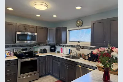 5 Denise Drive, Patchogue, NY 11772 - Photo 5