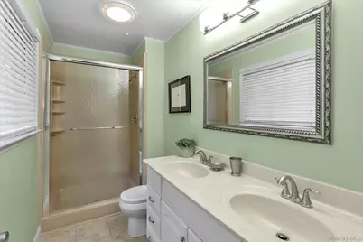 101 Dari Drive, Holbrook, NY 11741 - Photo 13