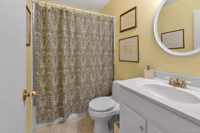 101 Dari Drive, Holbrook, NY 11741 - Photo 15