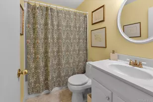 101 Dari Dr, Holbrook, NY 11741 - Photo 15