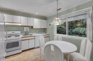 101 Dari Dr, Holbrook, NY 11741 - Photo 7