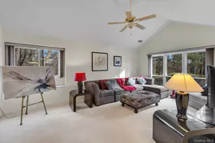 101 Dari Dr, Holbrook, NY 11741 - Photo 3