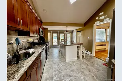 26 Canterbury Road, Woodbury, NY 11797 - Photo 5