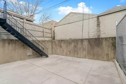 711 E 52nd Street, Brooklyn, NY 11203 - Photo 25