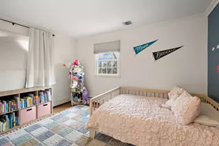 3 Kew Ct, Huntington, NY 11743 - Photo 17