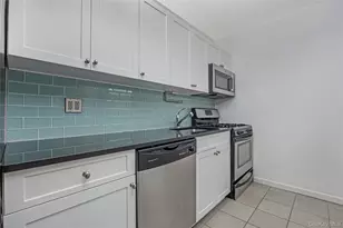 251 W Broadway, Long Beach, NY 11561 - Photo 11