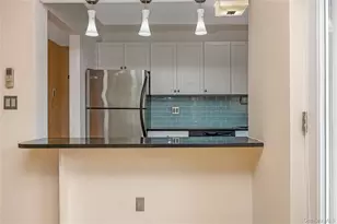 251 W Broadway, Long Beach, NY 11561 - Photo 9