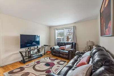 15411 Willets Point Boulevard, Whitestone, NY 11357 - Photo 17