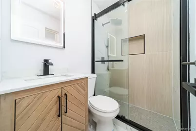 8 Spector Lane, Plainview, NY 11803 - Photo 11