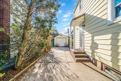 64 E Chester Street, Valley Stream, NY 11580 - Photo 23