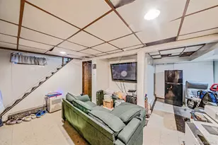 64 E Chester St, Valley Stream, NY 11580 - Photo 17