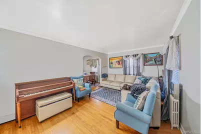 64 E Chester Street, Valley Stream, NY 11580 - Photo 3