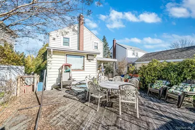 64 E Chester Street, Valley Stream, NY 11580 - Photo 21